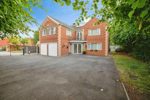 Clumber Street, Sutton-in-Ashfield, Nottinghamshire, NG17