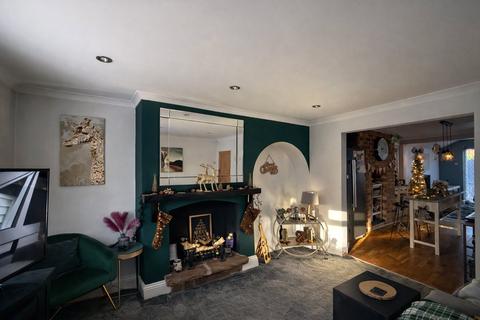 4 bedroom semi-detached house for sale, Mansfield Road, SUTTON-IN-ASHFIELD, Nottinghamshire, NG17