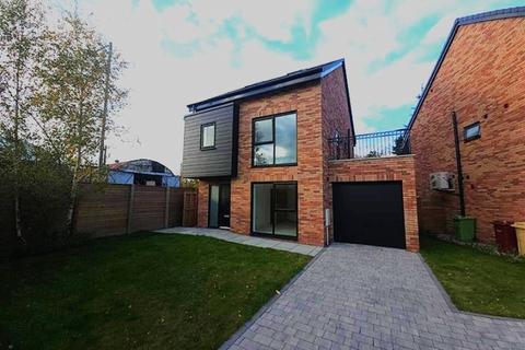 4 bedroom detached house for sale, Old Hall Street, Kearsley, Bolton, Greater Manchester, BL4
