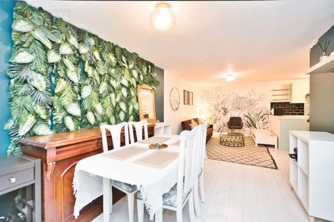 undefined, Castle Road, Barking, Dagenham, Essex, RM9