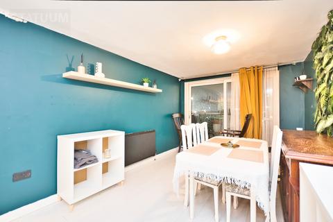 undefined, Castle Road, Barking, Dagenham, Essex, RM9