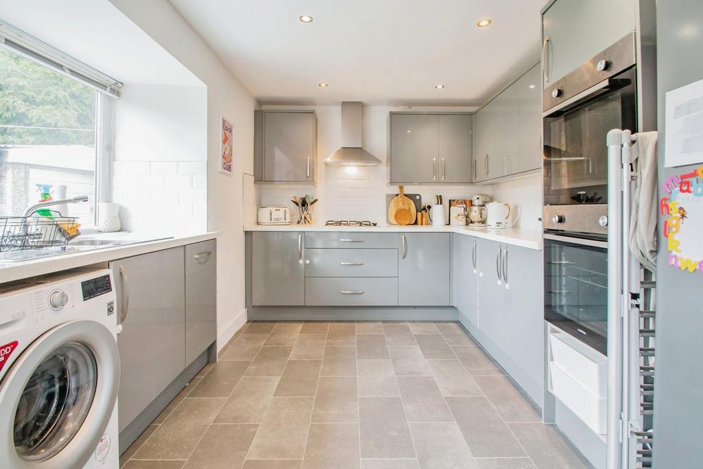 Kitchen/Dining
