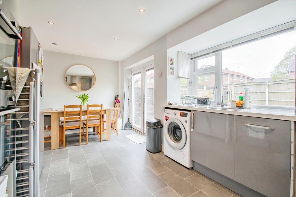Kitchen/Dining