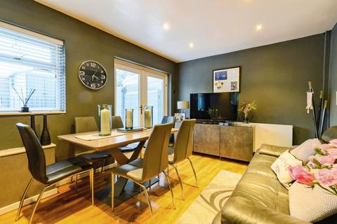 undefined, Mortlake Close, Worsley, Manchester, Greater Manchester, M28