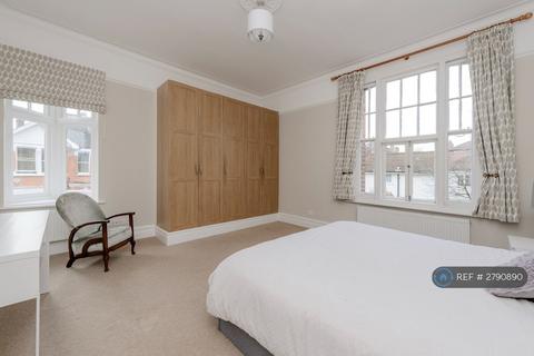 2 bedroom flat to rent, Dealtry Road, London, SW15