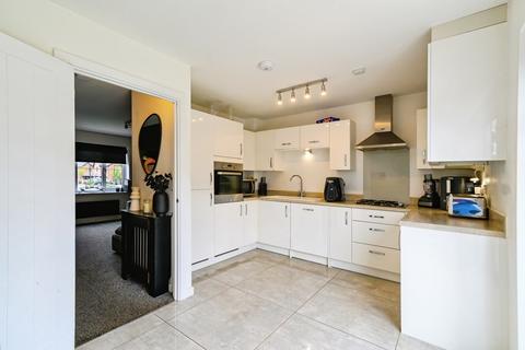 3 bedroom semi-detached house for sale, Silk Mill Street, Worsley, Manchester, Greater Manchester, M28