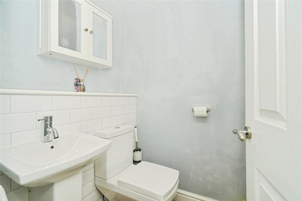 Ground Floor Wc