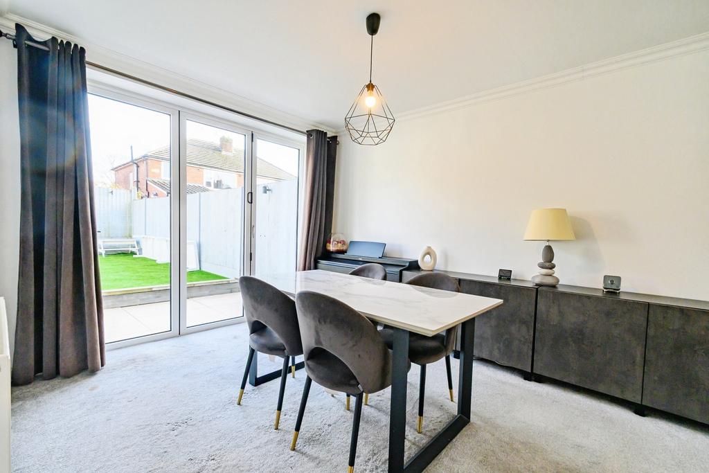 Living/Dining Room