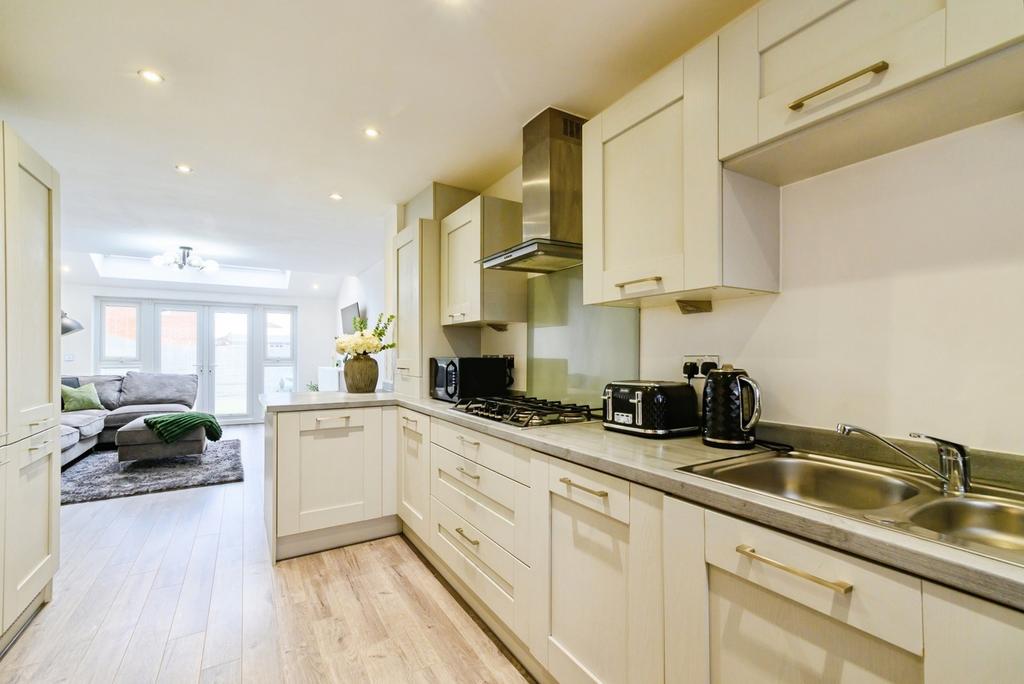 Living/Kitchen Area