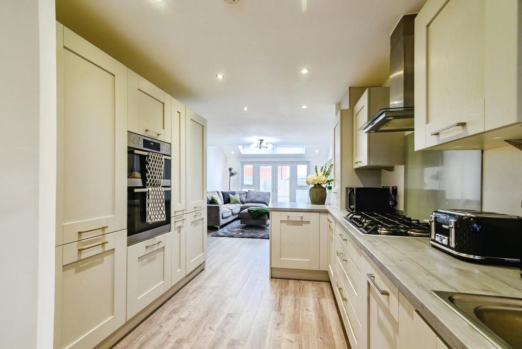 Living/Kitchen Area
