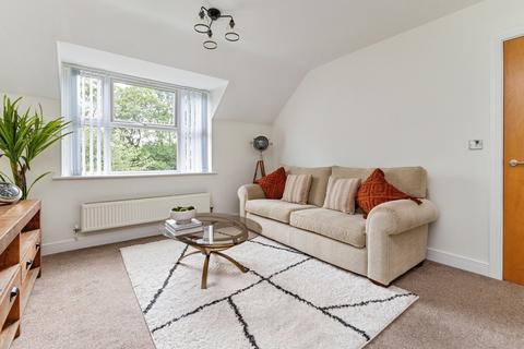 2 bedroom flat for sale, Goose Garth, Eaglescliffe, Stockton-on-Tees, Durham, TS16
