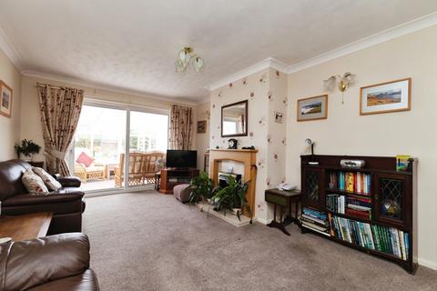 2 bedroom bungalow for sale, Finchfield Close, Eaglescliffe, Stockton-on-Tees, Durham, TS16