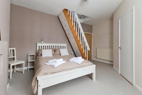 2 bedroom terraced house for sale, High Street, YARM, TS15