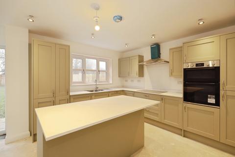 4 bedroom detached house for sale, Snowbird Close, Burn, YO8