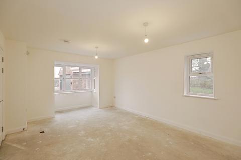 4 bedroom detached house for sale, Snowbird Close, Burn, YO8