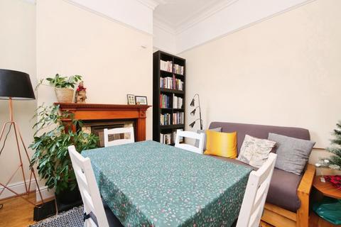 4 bedroom end of terrace house for sale, Scarcroft Hill, York, North Yorkshire, YO24