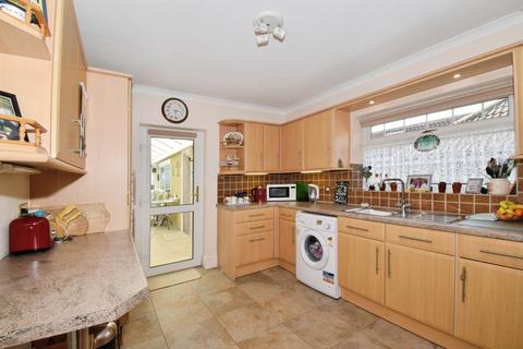 2 bedroom bungalow for sale, Chellaston Road, Wigston, Leicestershire, LE18