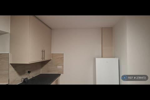 undefined, Southwell Avenue, Northolt, UB5