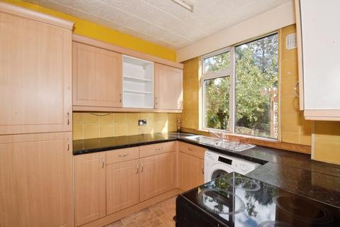 undefined, Kings Drive, Wigston, Leicestershire, LE18