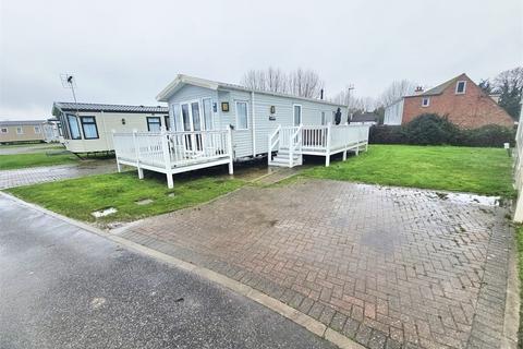 2 bedroom park home for sale, Highfield Grange - Park Deans Resort, Clacton on sea, Clacton on sea,