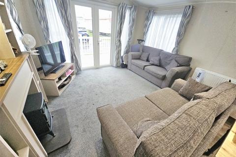 2 bedroom park home for sale, Highfield Grange - Park Deans Resort, Clacton on sea, Clacton on sea,