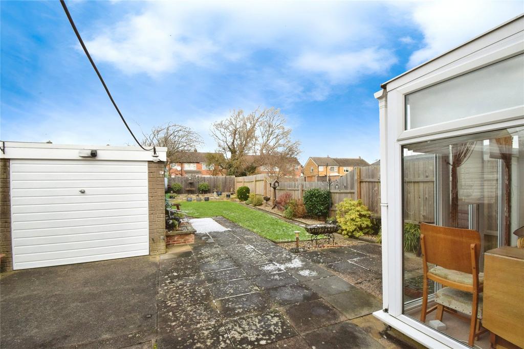 Garage &amp; Garden