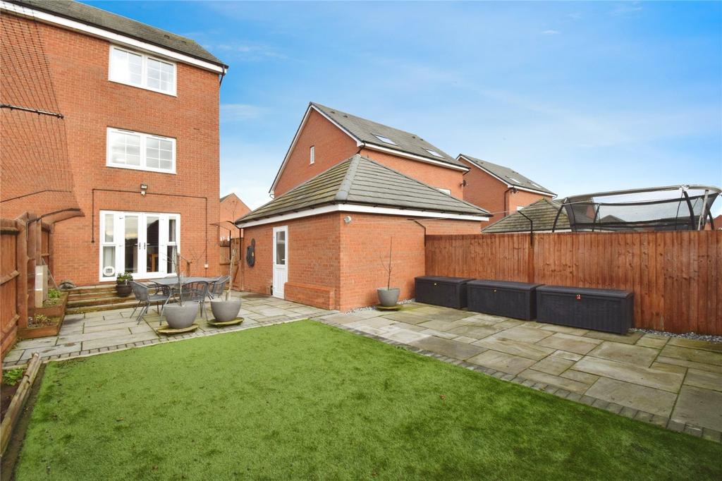 Garden &amp; Rear