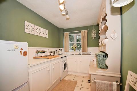 2 bedroom flat for sale, Parlour Close, Wigston, Leicestershire, LE18