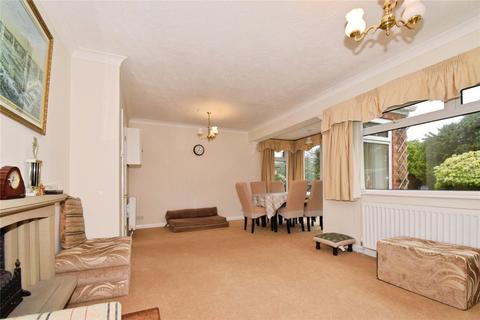 4 bedroom bungalow for sale, Walnut Close, Oadby, Leicester, Leicestershire, LE2