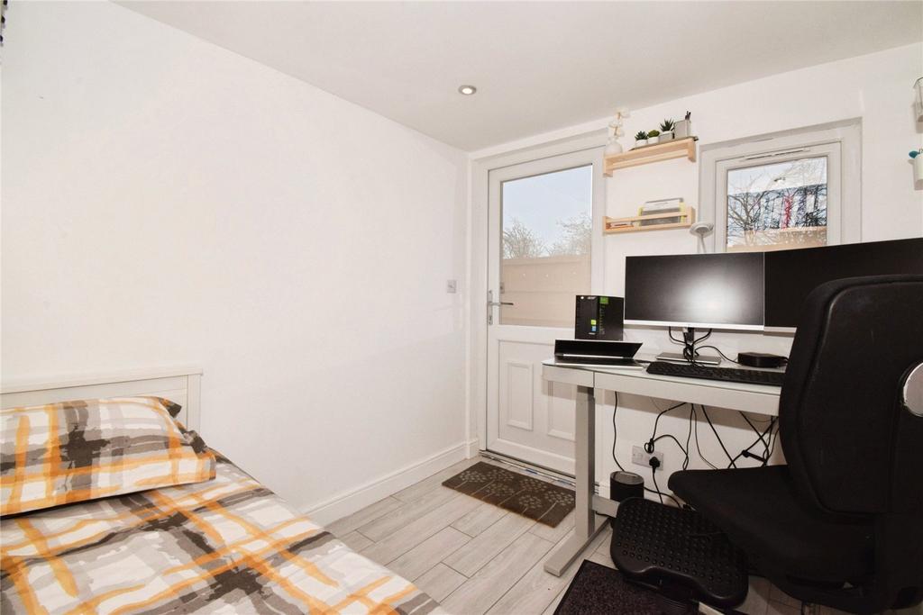 Cabin/Office