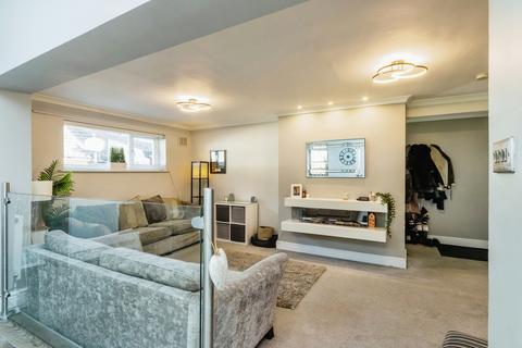 3 bedroom bungalow for sale, Maidstone Drive, Wollaton, Nottingham, NG8