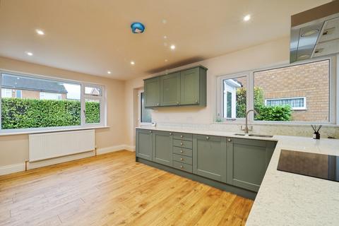 2 bedroom bungalow for sale, Oakfield Road, Wollaton, Nottingham, NG8