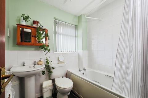 2 bedroom semi-detached house for sale, Rushy Close, Nottingham, Nottinghamshire, NG8