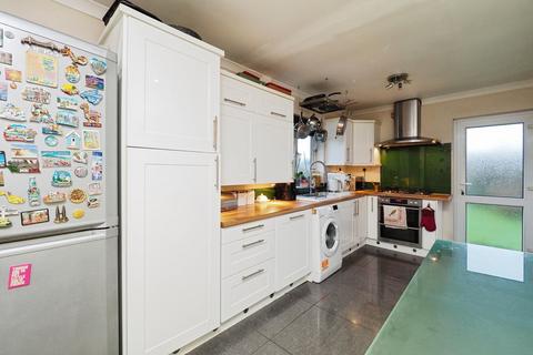 4 bedroom bungalow for sale, Sutton Passeys Crescent, Wollaton Park, Nottingham, NG8