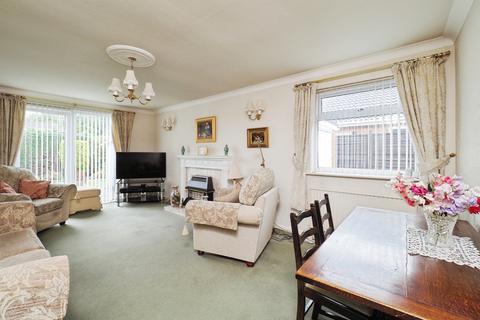 3 bedroom bungalow for sale, Field House Close, Wollaton, Nottingham, NG8