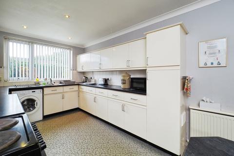 3 bedroom bungalow for sale, Field House Close, Wollaton, Nottingham, NG8