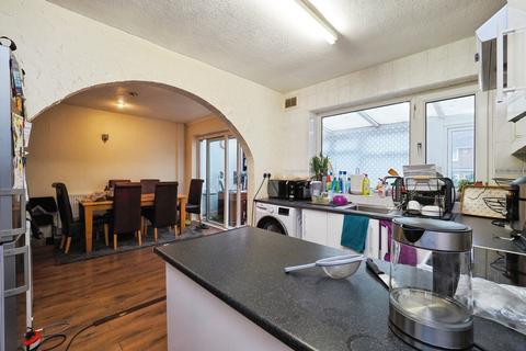 undefined, Maidstone Drive, Wollaton, Nottingham, NG8