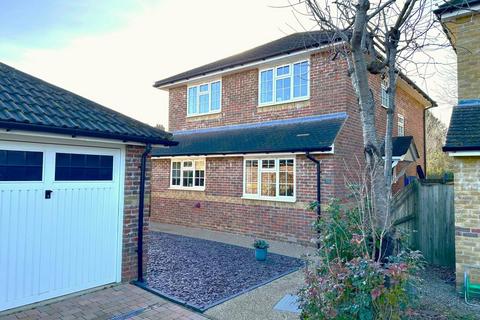 4 bedroom detached house for sale, Lemon Grove, Whitehill GU35