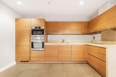 2 bedroom flat to rent, Wendle Square, Battersea, London, SW11