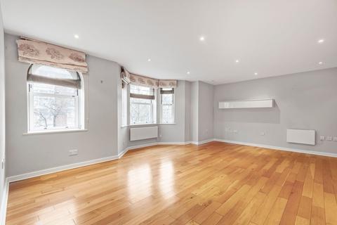 2 bedroom flat to rent, Wendle Square, Battersea, London, SW11