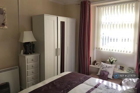 undefined, High St, Ilfracombe, EX34