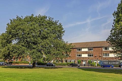 Heathwood Court, London, SW12