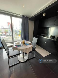 undefined, West Tower, London, E14