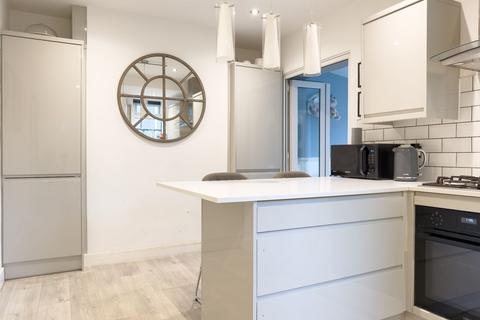 2 bedroom end of terrace house for sale, Brighouse, Brighouse HD6