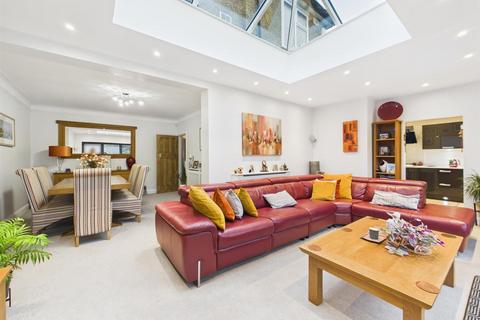 undefined, Deane Way, Ruislip HA4