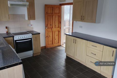 3 bedroom semi-detached house to rent, Uttoxeter Road, Stoke-On-Trent, ST3