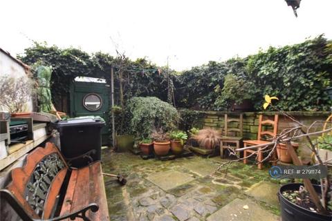 1 bedroom in a house share to rent, Leeds, Leeds, LS5