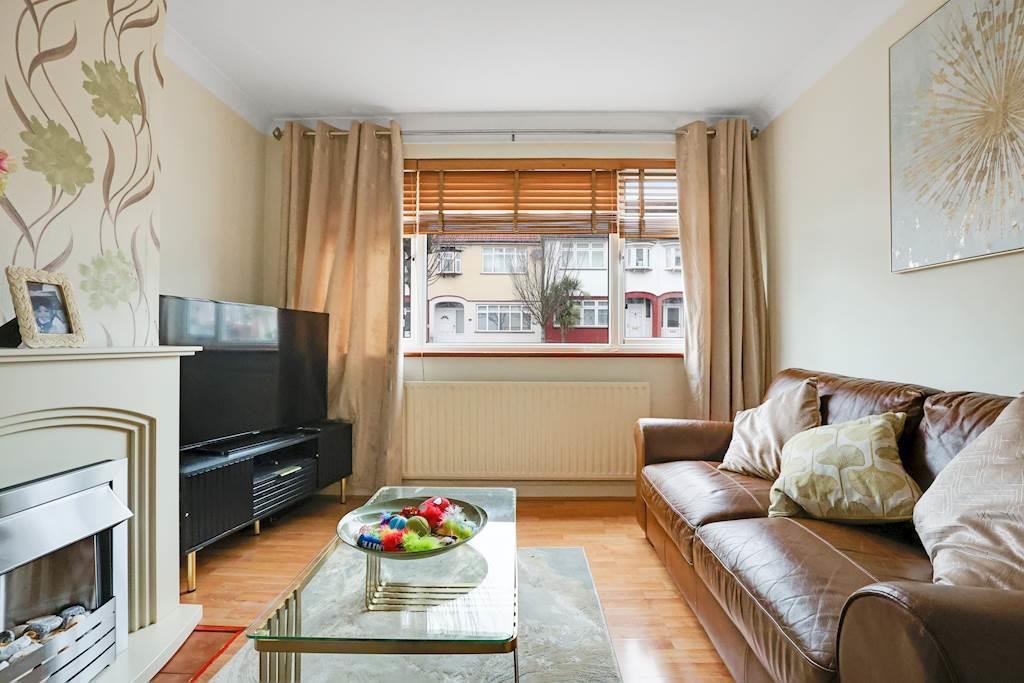 03-e734 JHVXL  - 46 Waverley Road - 37-small.jpg