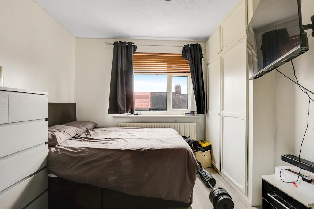 14-5f9f JHVXL  - 46 Waverley Road - 25-small.jpg