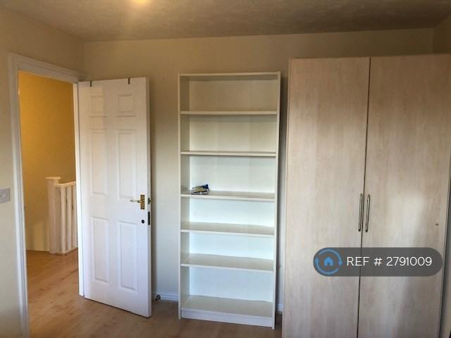 Large Bedroom